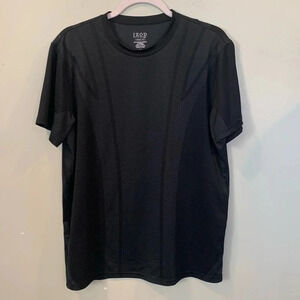 Izod Performance Athletic Short Sleeve T-Shirt Men’s Medium Black and Gray